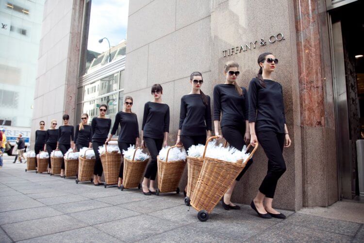 Symmetry and Patterns Photography 101