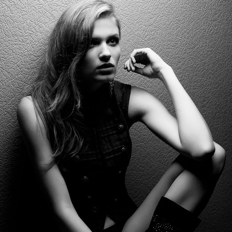 girl grey portrait photography