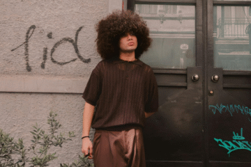 Sweatshirts vs. T-Shirts